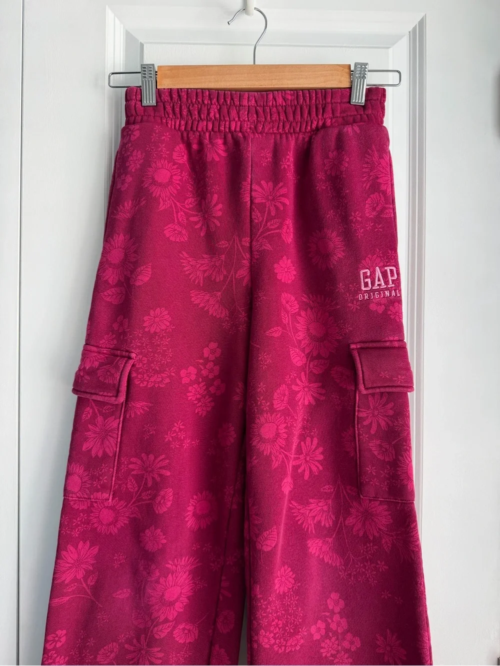 GAP Kids Girls Floral Wide Leg Pink Sweatpants Size M 10/12